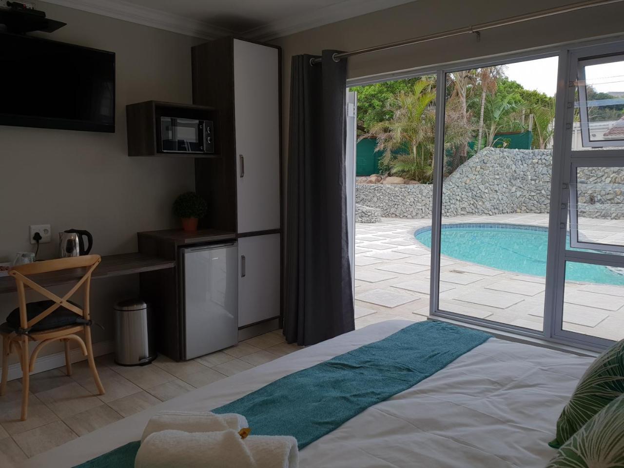 Reef View Bnb Източен Лондон Екстериор снимка
